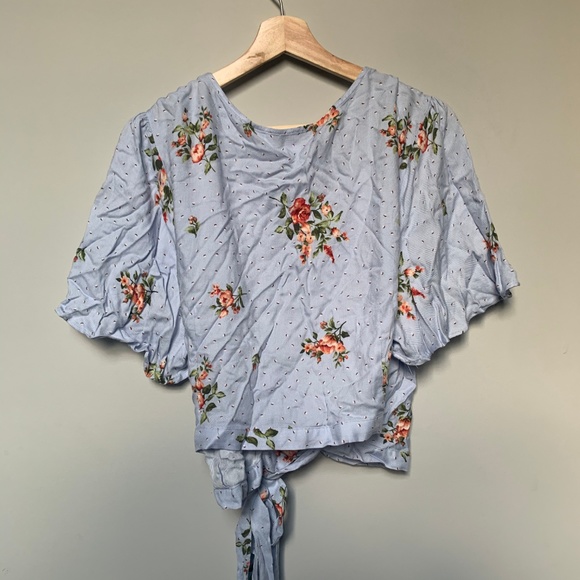 Forever 21 Plus size (3X) floral wrap top - Picture 3 of 4